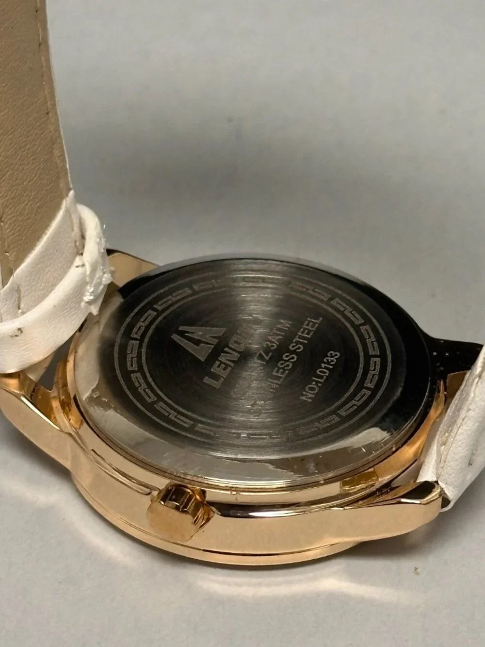 Lenqin Watch Women Gold Tone Date Window White Leather Band New Battery 9